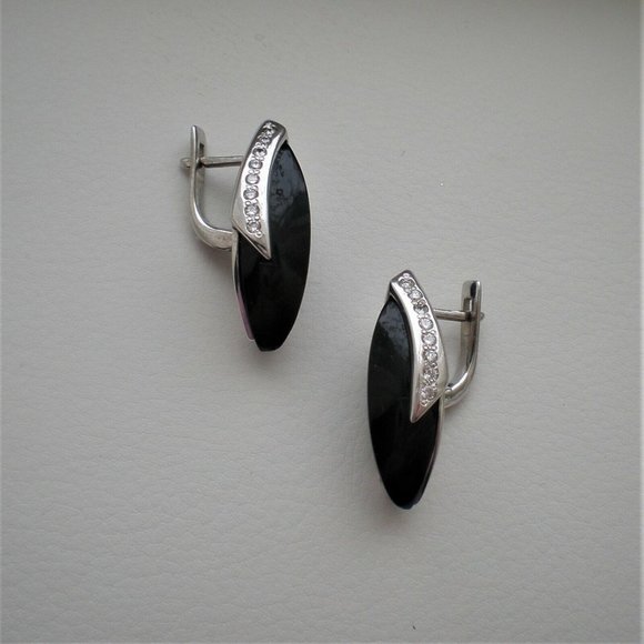 Modernist Solid 14K 585 White Gold Marquise Black Onyx Diamond Cluster Earrings